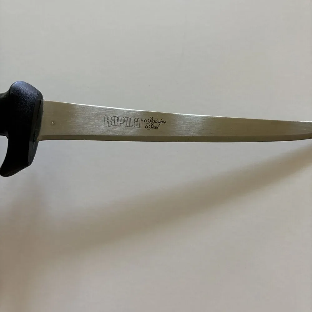 Rapala Deluxe Falcon‎ Fillet Knife BP134SH Black Stainless 6” fillet blade.